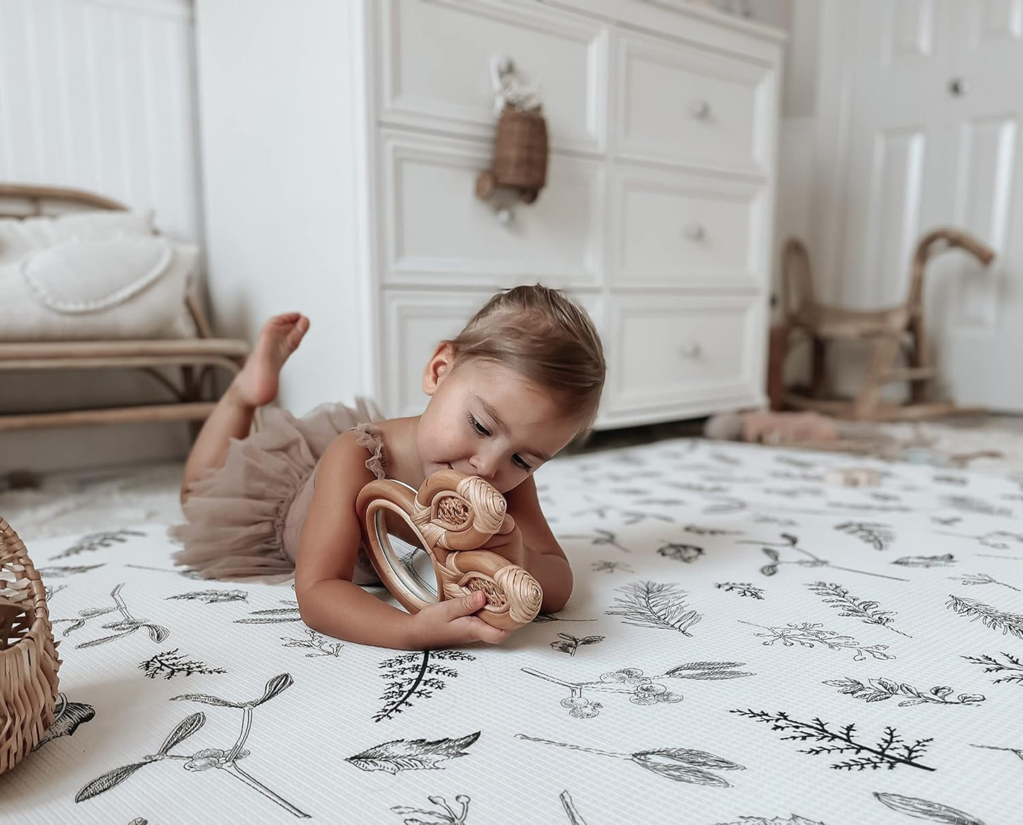 Ofie mat by Little Bot, Baby Play mat 6.5' x 4.5'  (Plants + Eze)