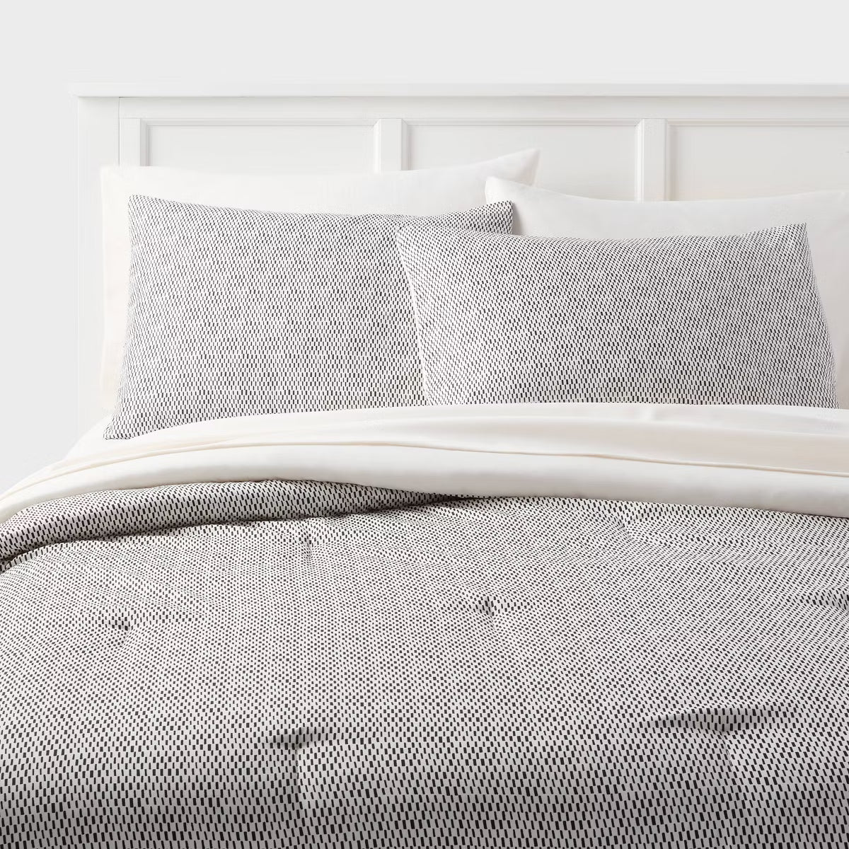 Twin/Twin XL - Printed Comforter Set - Room Essentials