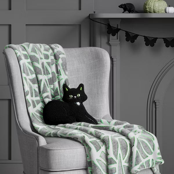 Glow in the Dark Plush Throw Blanket - Hyde and EEK!